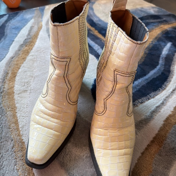 Ganni Beige Croc-Embossed Ankle Boots - Picture 5 of 6